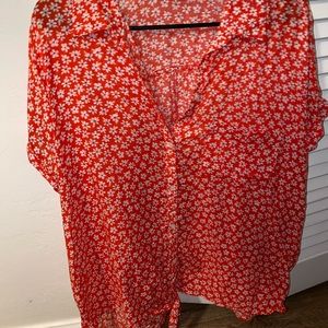 Casual Floral Button-Down Blouse